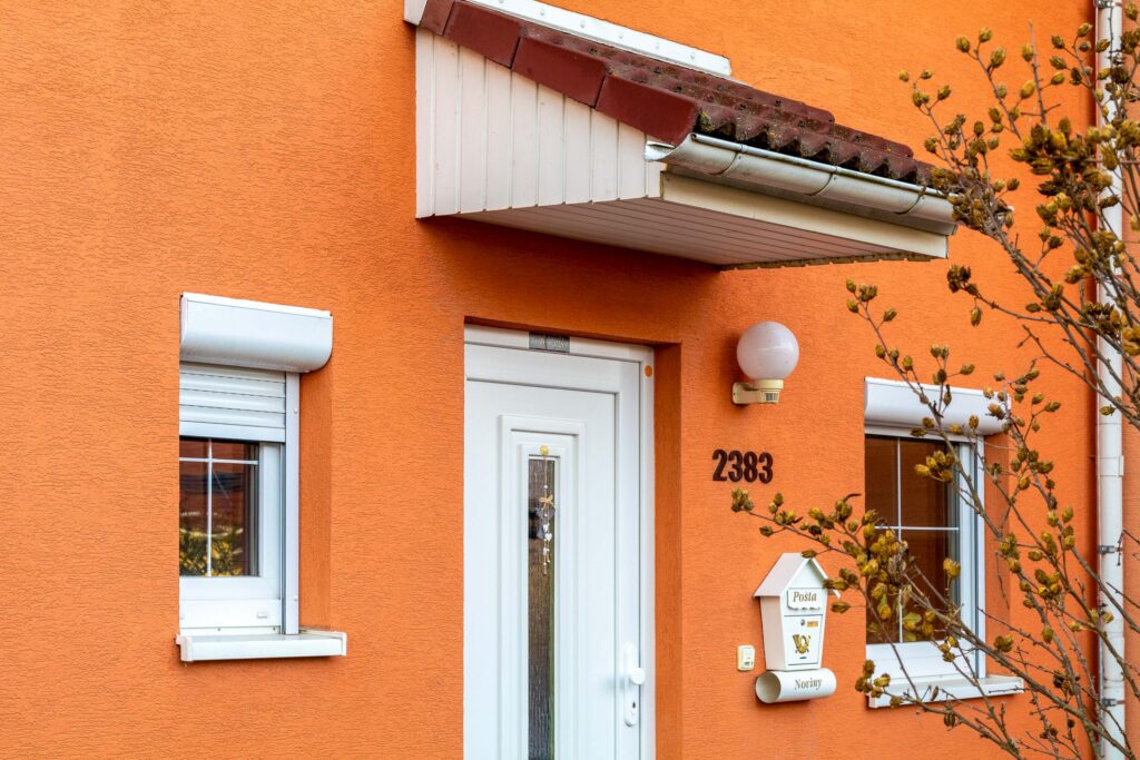 RODINNÝ DŮM S KRBEM BRANDÝS