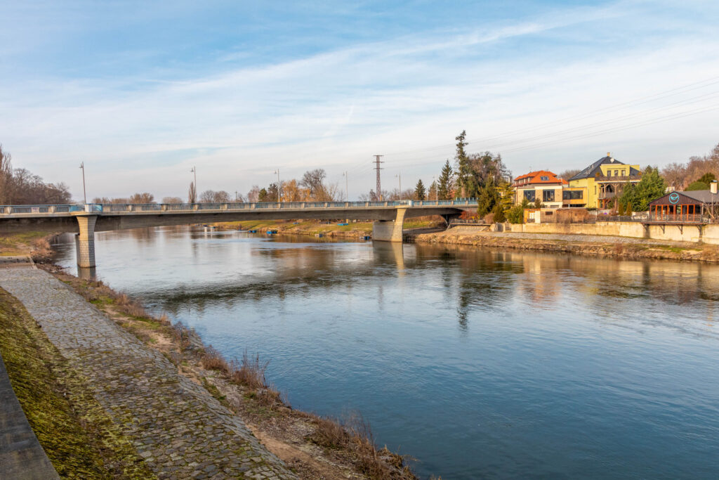 RODINNÝ DŮM S KRBEM BRANDÝS