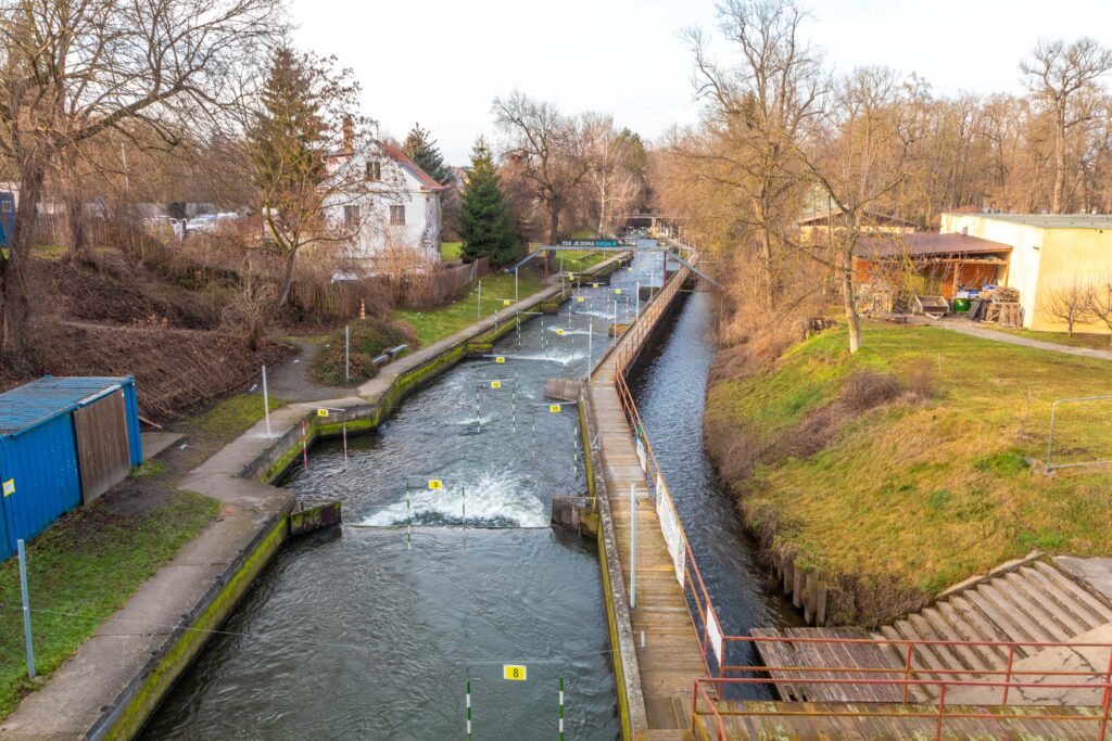 RODINNÝ DŮM S KRBEM BRANDÝS