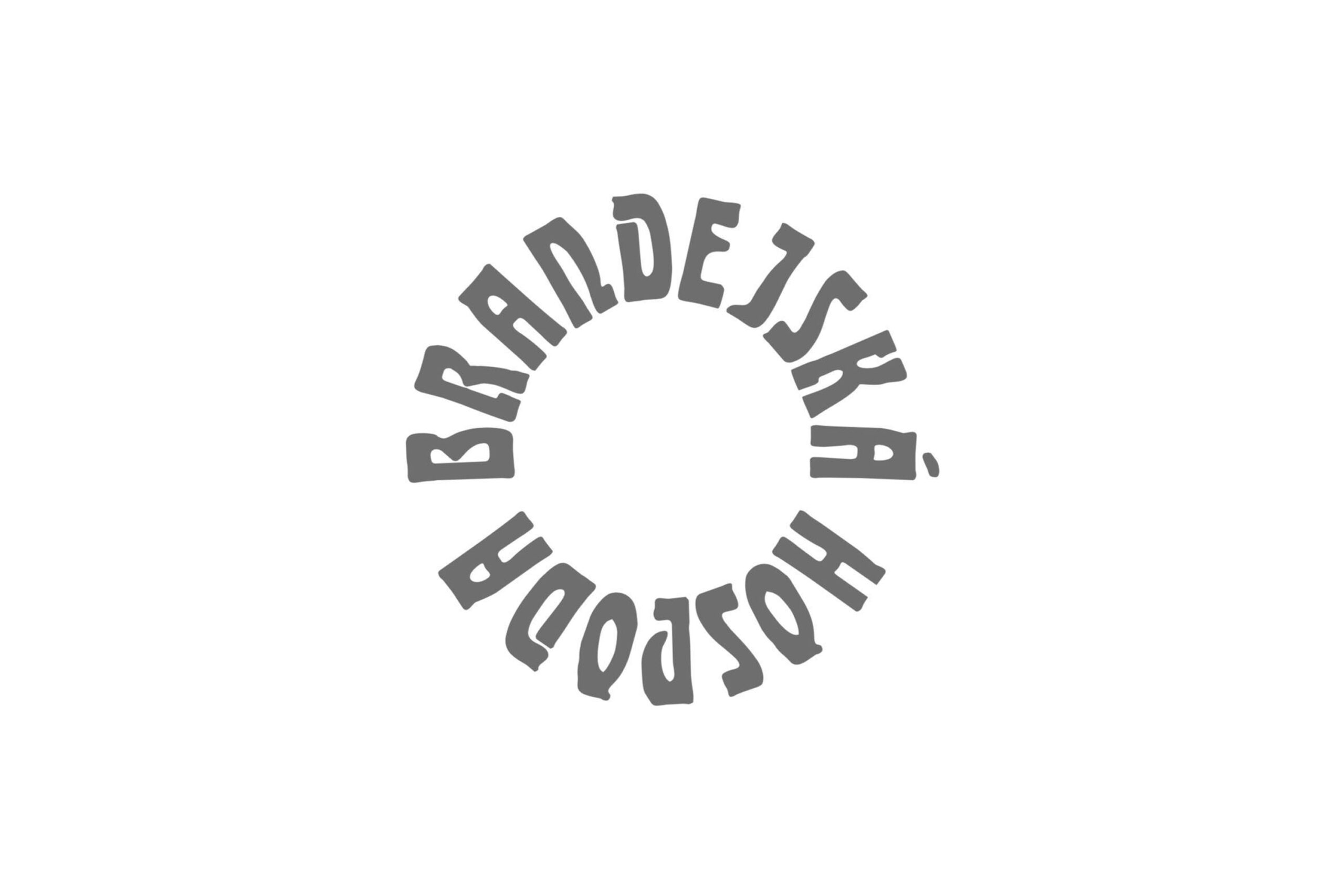 RODINNÝ DŮM S KRBEM BRANDÝS