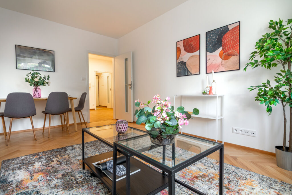 PRONÁJEM BYTU 3+kk – U SVOBODÁRNY 9