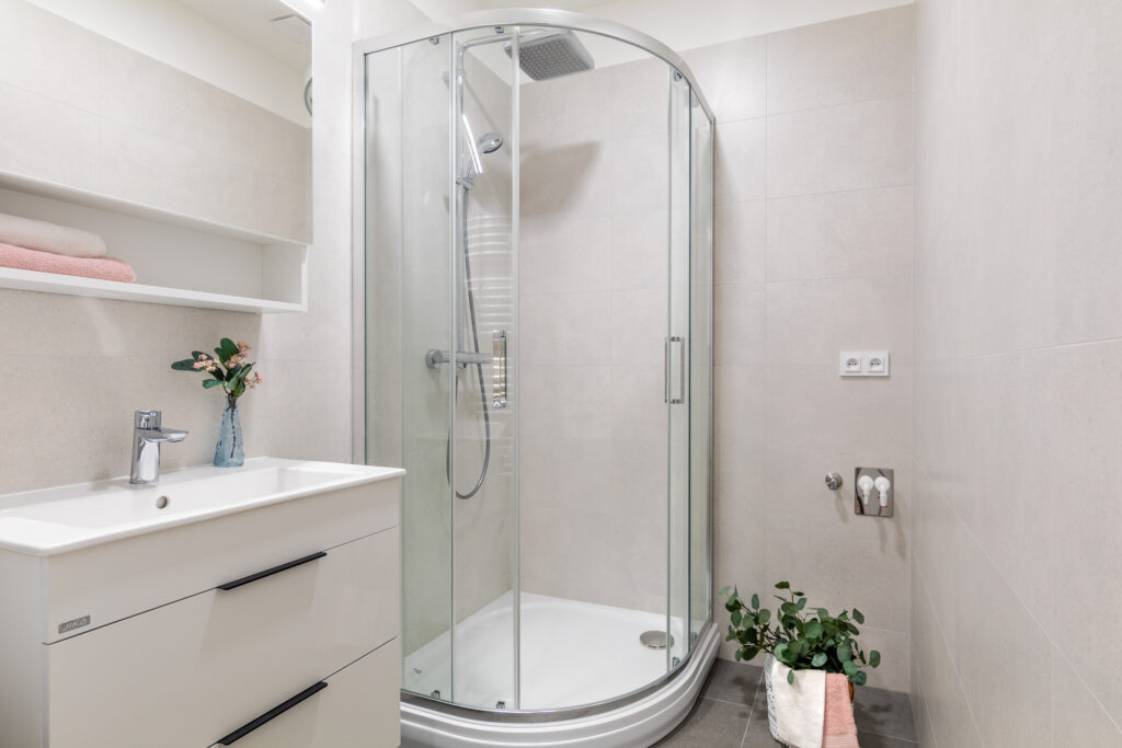 PRONÁJEM BYTU 3+kk – U SVOBODÁRNY 9