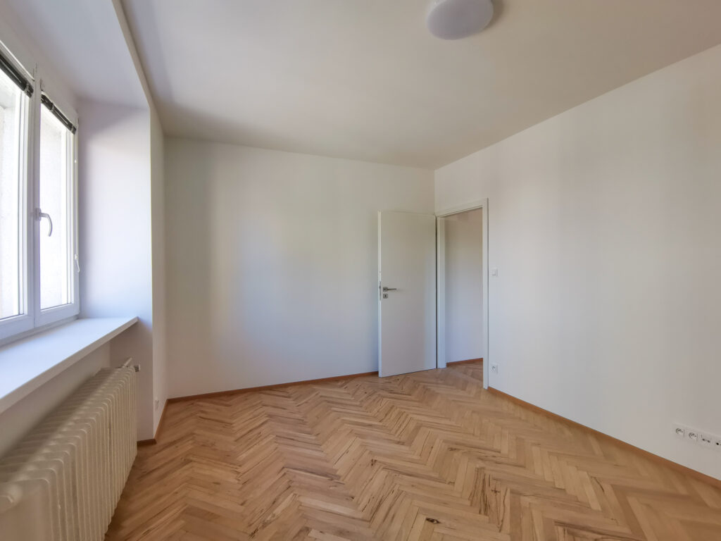 PRONÁJEM BYTU 3+kk – U SVOBODÁRNY 9