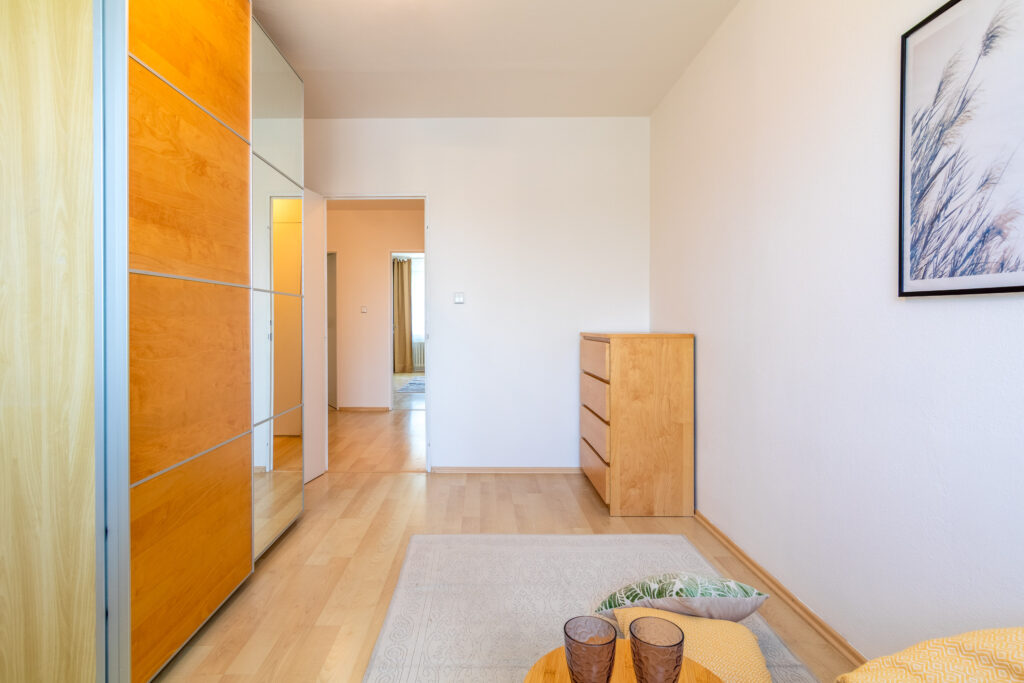 PRONÁJEM BYTU 3+kk, SPOŘILOV