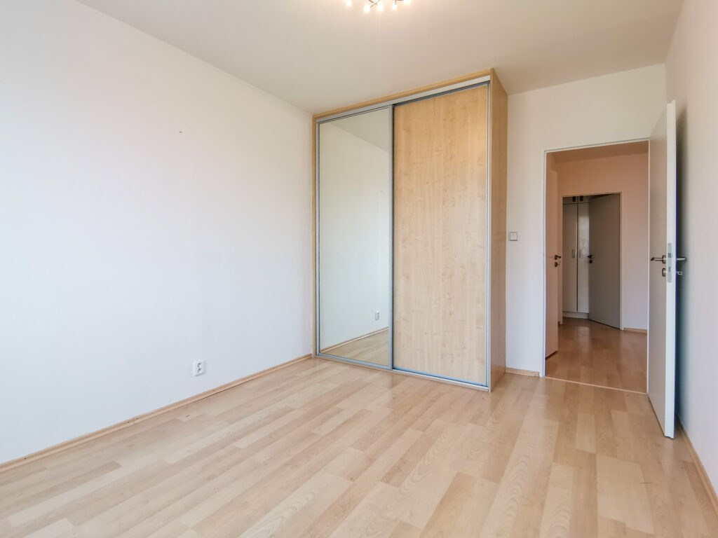 PRONÁJEM BYTU 3+kk, SPOŘILOV