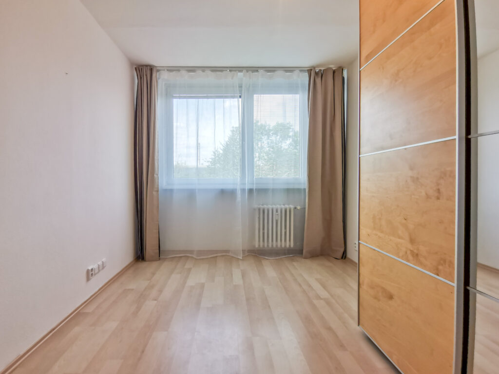 PRONÁJEM BYTU 3+kk, SPOŘILOV